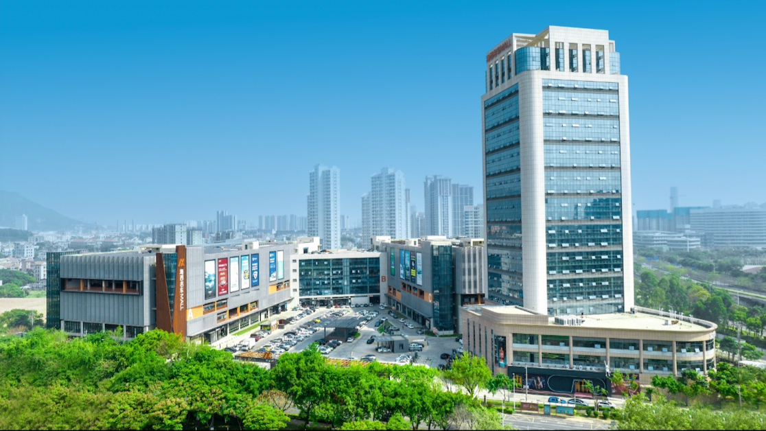 LEO EV CAR showroom and vehicle export service in Xiamen, China
